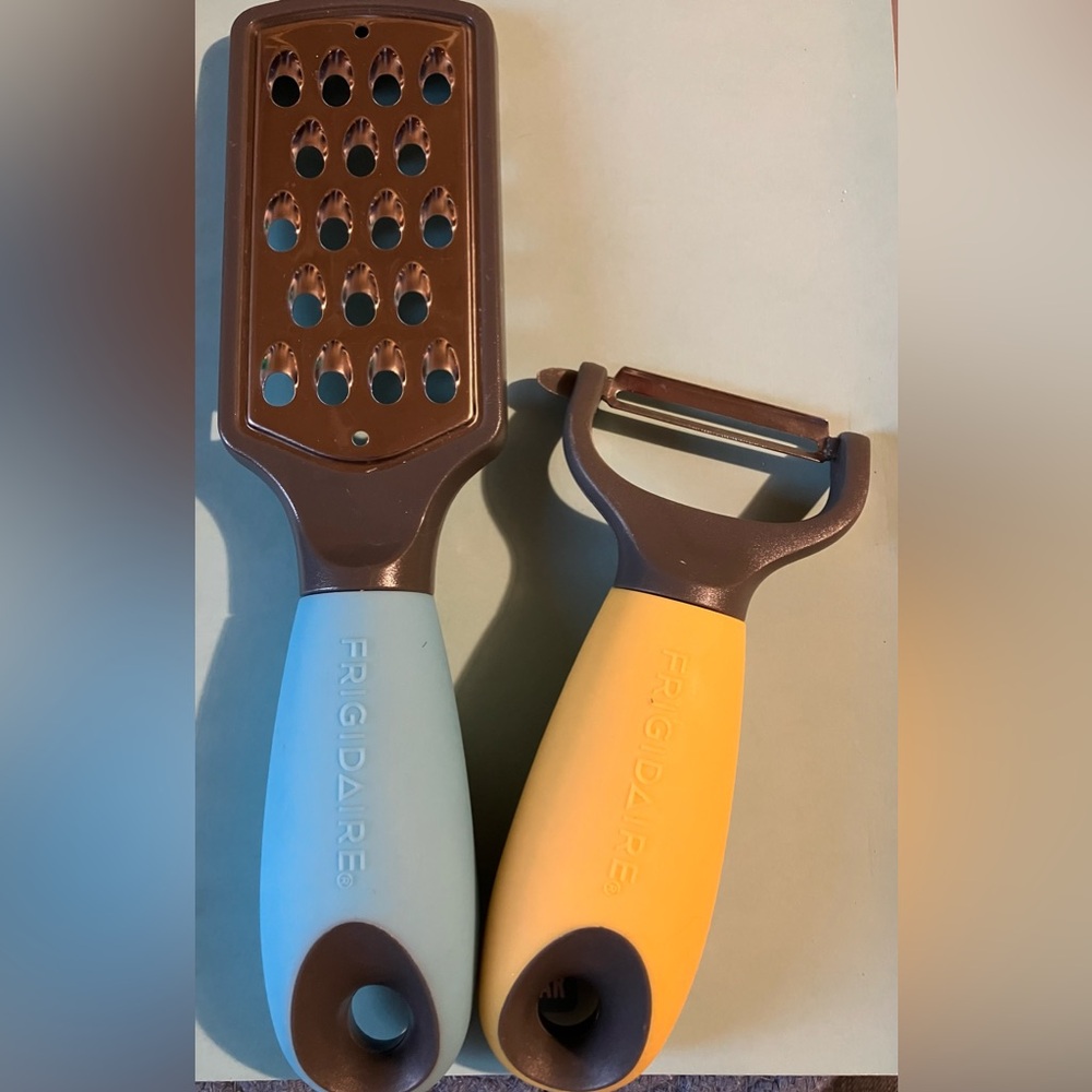 Frigidaire Grater & Peeler